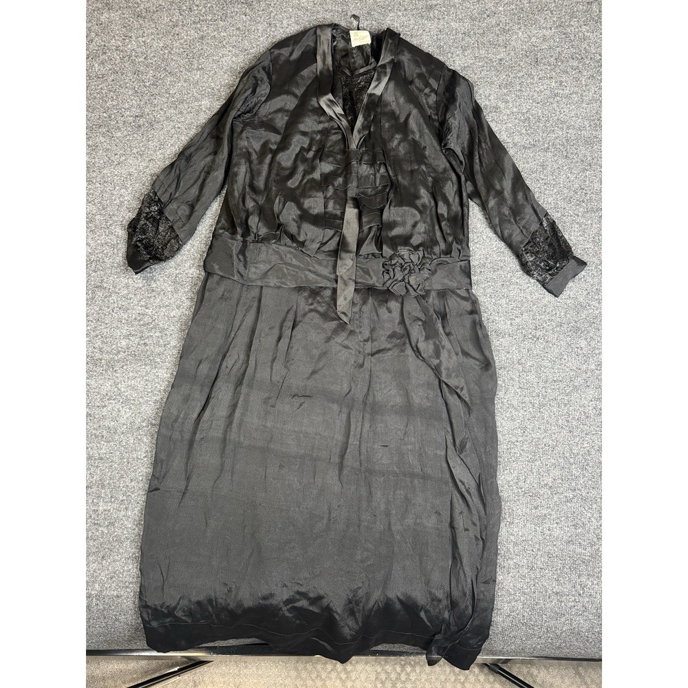 Antique 1920s Mme. Eugenie New York‎ Black Silk And Lace Drop Waist Dress AS IS.